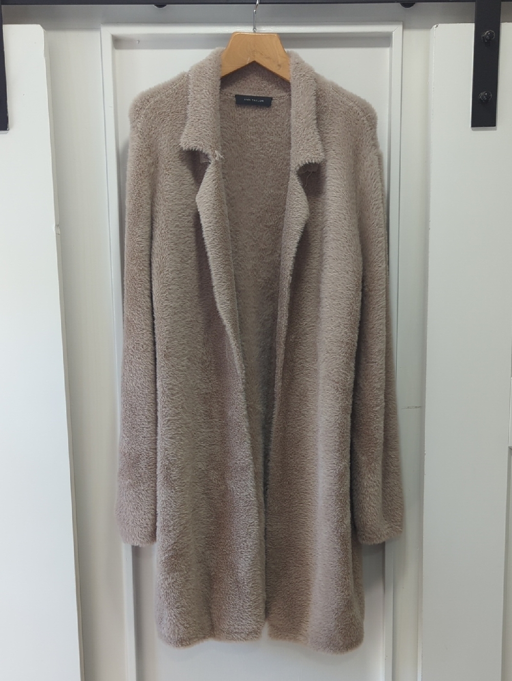 Ann Taylor Fuzzy Open-Front Cardigan in Light Taupe Size Medium